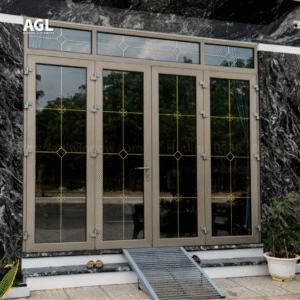 Cửa đi mở quay AGL Luxury 3 1 5